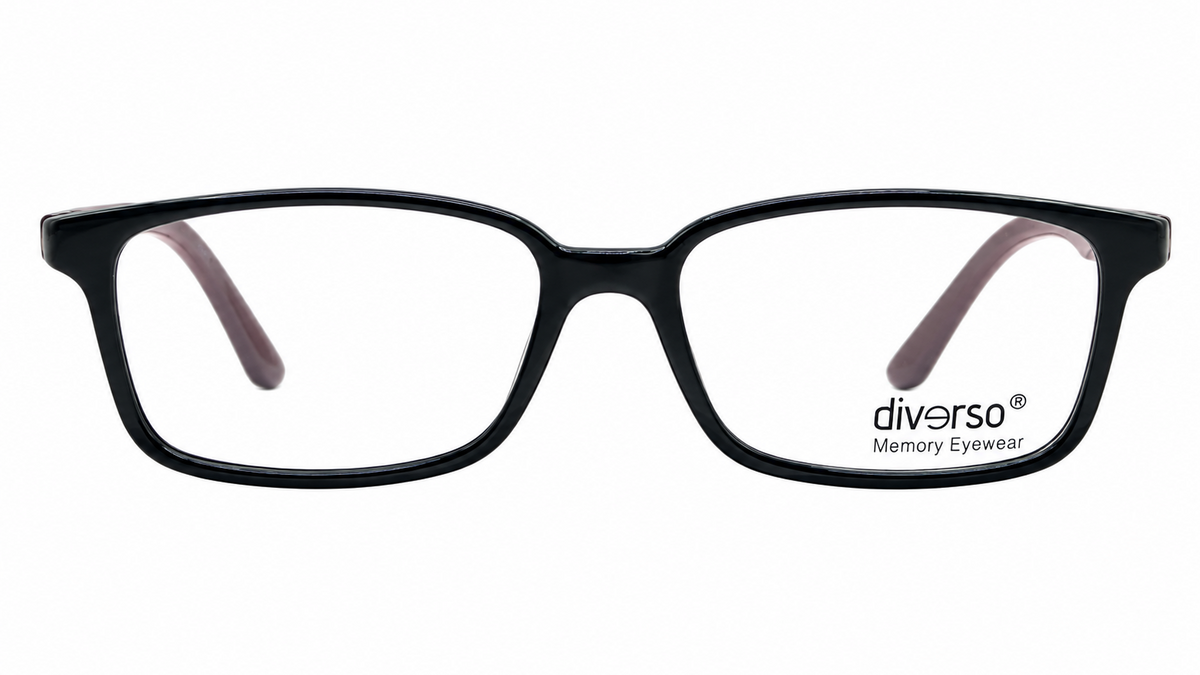 Black rectangular eyeglass frames with clear lenses and light brown inner temple tips, shown against a plain white background. The brand name 'diverso Memory Eyewear' is printed on the lower right lens.