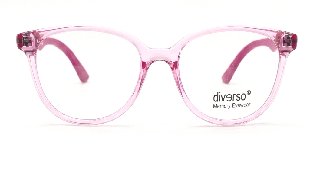 Pink translucent cat-eye eyeglasses with clear lenses and the 'diverso Memory Eyewear' logo printed on the lower right lens, shown against a plain white background.